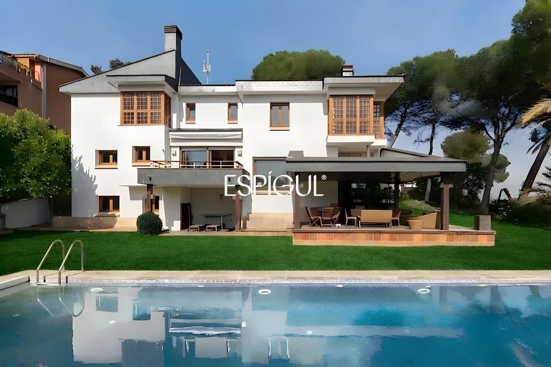 Villa in Sant Cugat del Valles, Catalonia, Spain 1 - 17453220