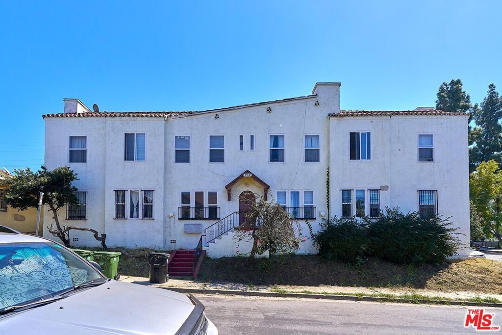 Los Angeles, California, United States 2 - 17453503