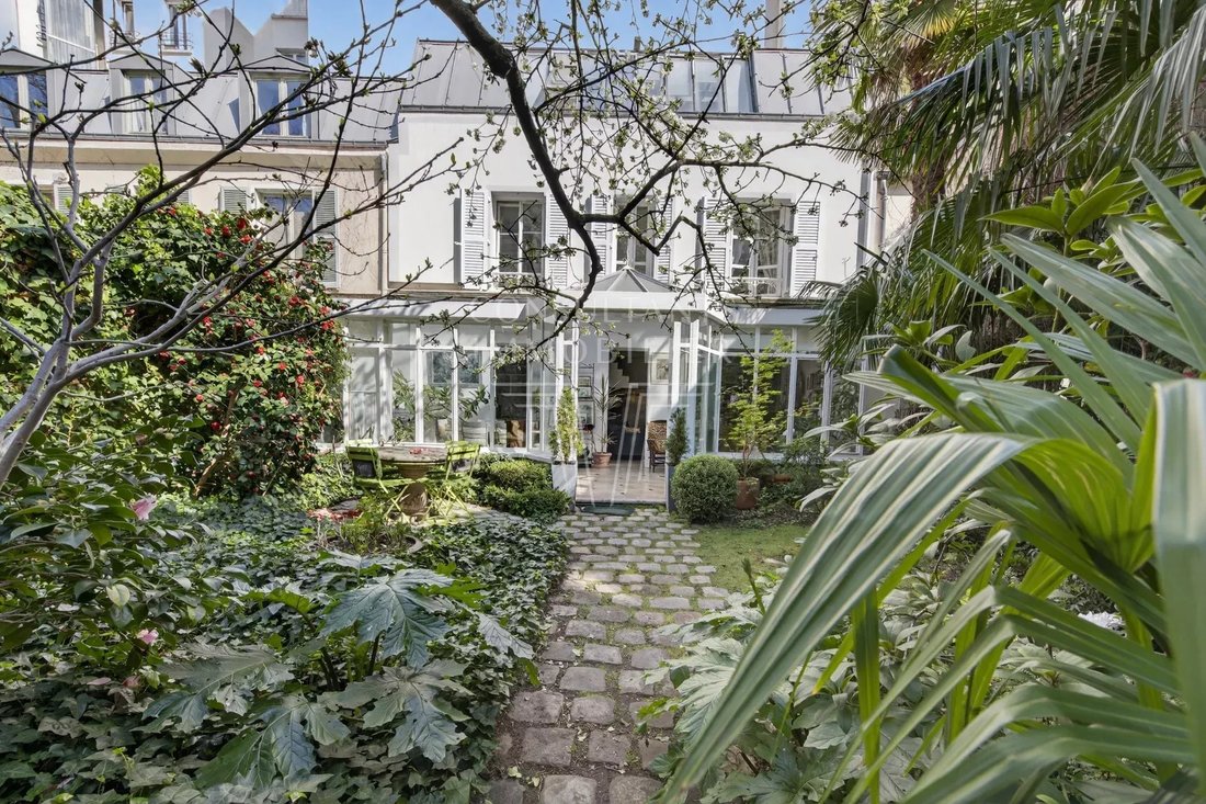 House in Vaugirard-Parc des Expositions, Paris 15e Arrondissement, Paris 2 - 17464988