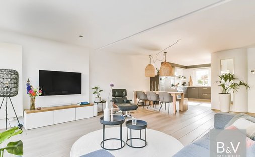 Apartment in Châteauneuf-Grasse, Provence-Alpes-Côte d'Azur, France 1