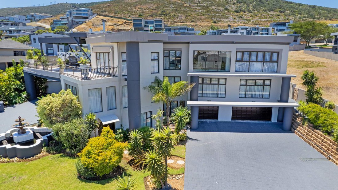 House in Glenlily, Cape Town, South Africa 1 - 17464761