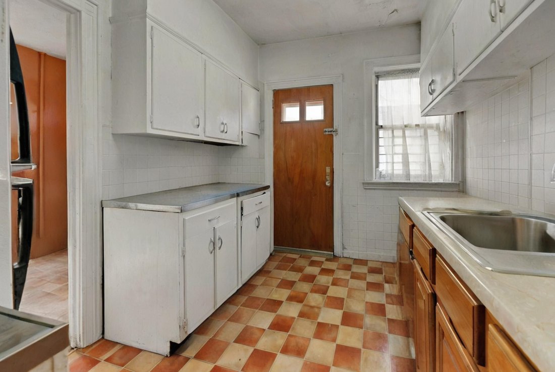 House in New York, New York, United States 3 - 17464709