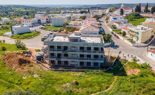 Apartment in Mexilhoeira Grande, Algarve, Portugal 1
