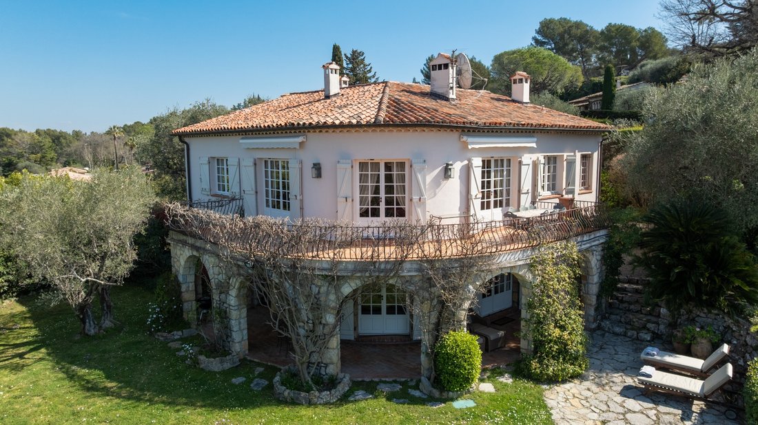 House in Mougins, Provence-Alpes-Côte d'Azur, France 3 - 17467714