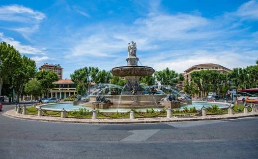 Apartment in Mazarin-Opéra-Bellegarde-Mairie, Aix-en-Provence, France 1