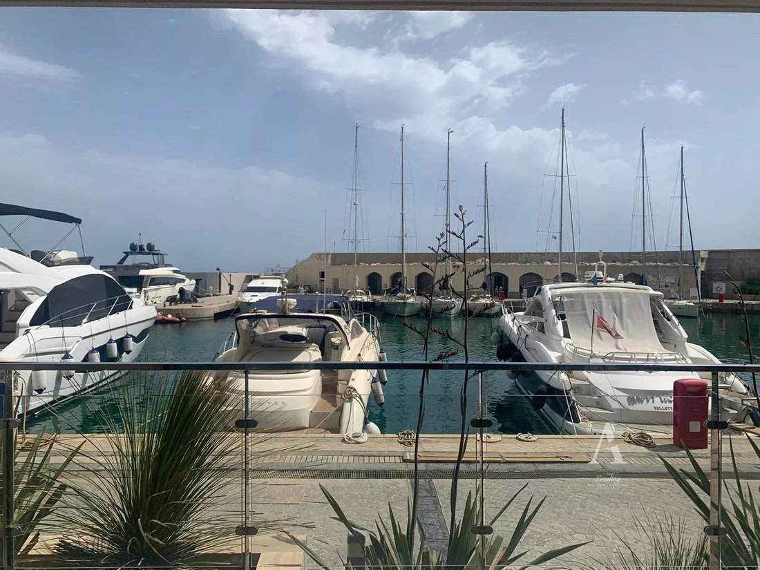 Apartment in Saint Julian's, Malta 1 - 14541391