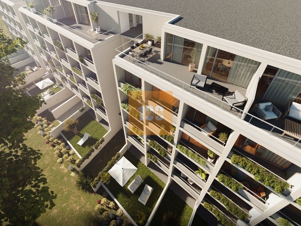 Apartment in Cedofeita, Santo Ildefonso, Se, Miragaia, Sao Nicolau e Vitoria, Porto District, Portugal 1 - 17467635