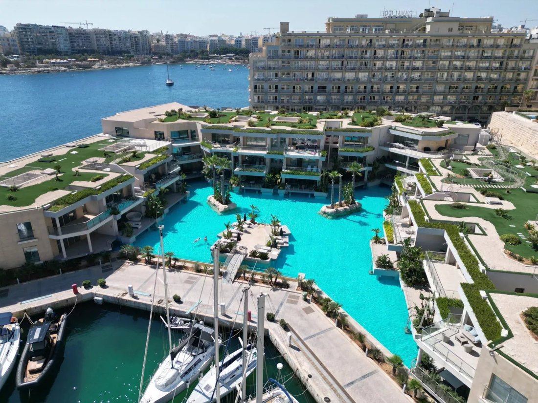 Apartment in Saint Julian's, Malta 2 - 14475806