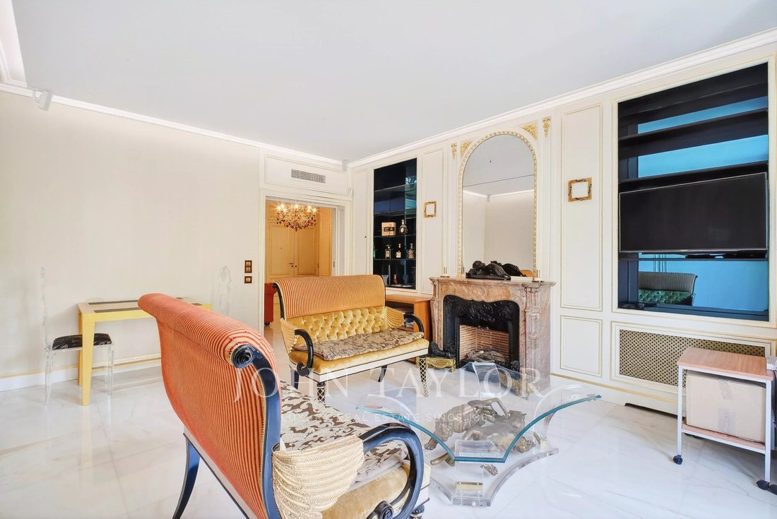 Apartment in Triangle d'Or, Paris 8e Arrondissement, Paris 3 - 17467677