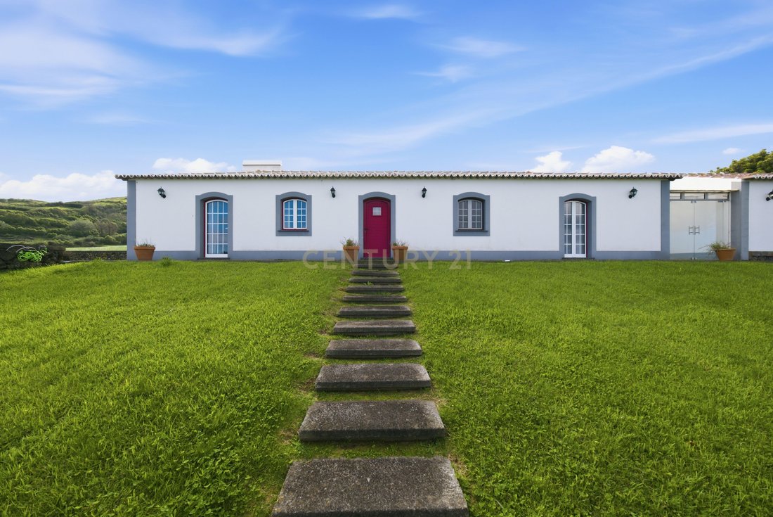 Villa in Praia da Vitoria (Santa Cruz), Azores, Portugal 2 - 17464942