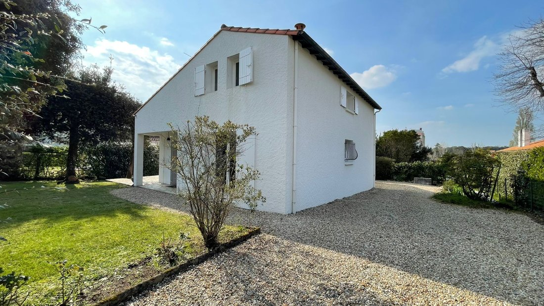 House in Vaux-sur-Mer, Nouvelle-Aquitaine, France 4 - 17467072