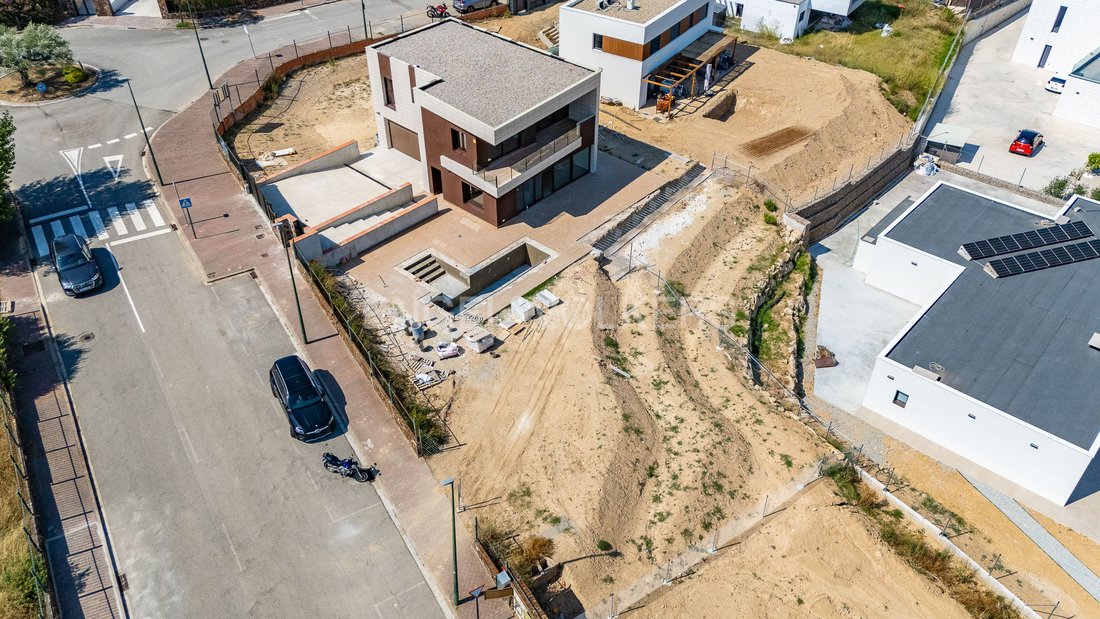 House in Sant Esteve Sesrovires, Catalonia, Spain 5 - 17466943