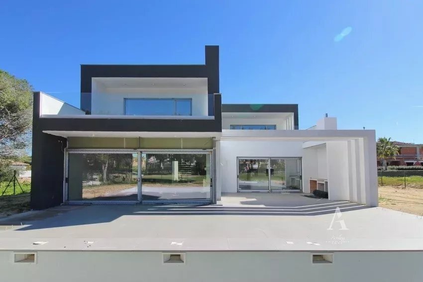 Villa in Vilamoura, Quarteira, Algarve 1 - 14573936