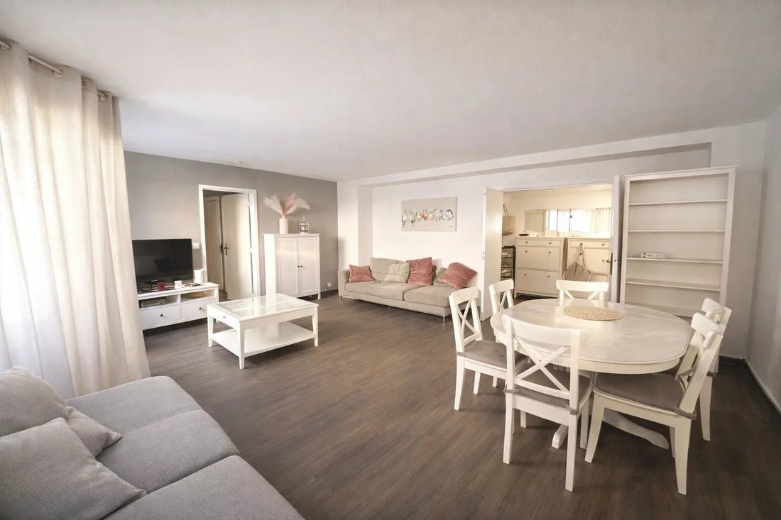 Apartment in Vernier, Nice, France 1 - 15470449