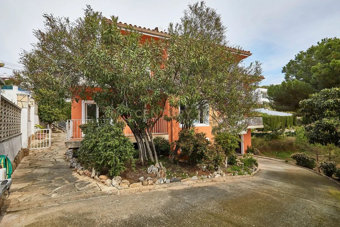 Villa in Canet De Mar, Catalonia, Spain 5 - 17464971