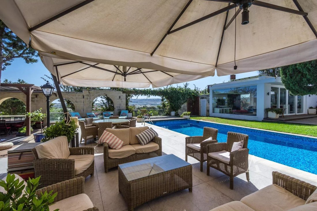 Villa in Saint Paul's Bay, Malta 1 - 15688442