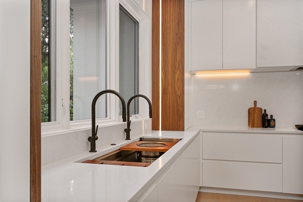 House in Newton, Massachusetts, United States 5 - 17468747