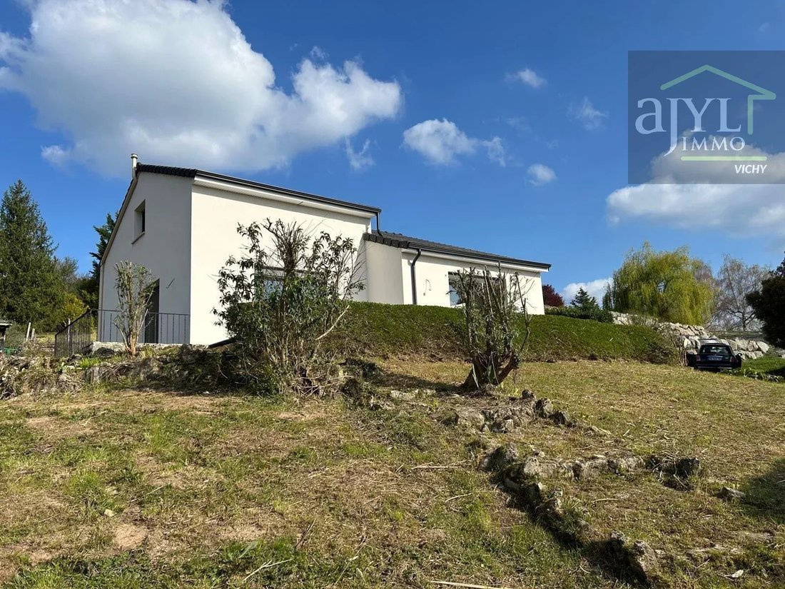 House in Le Vernet, Auvergne-Rhône-Alpes, France 2 - 17406846