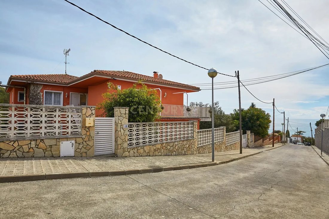 Villa in Canet De Mar, Catalonia, Spain 3 - 17464971