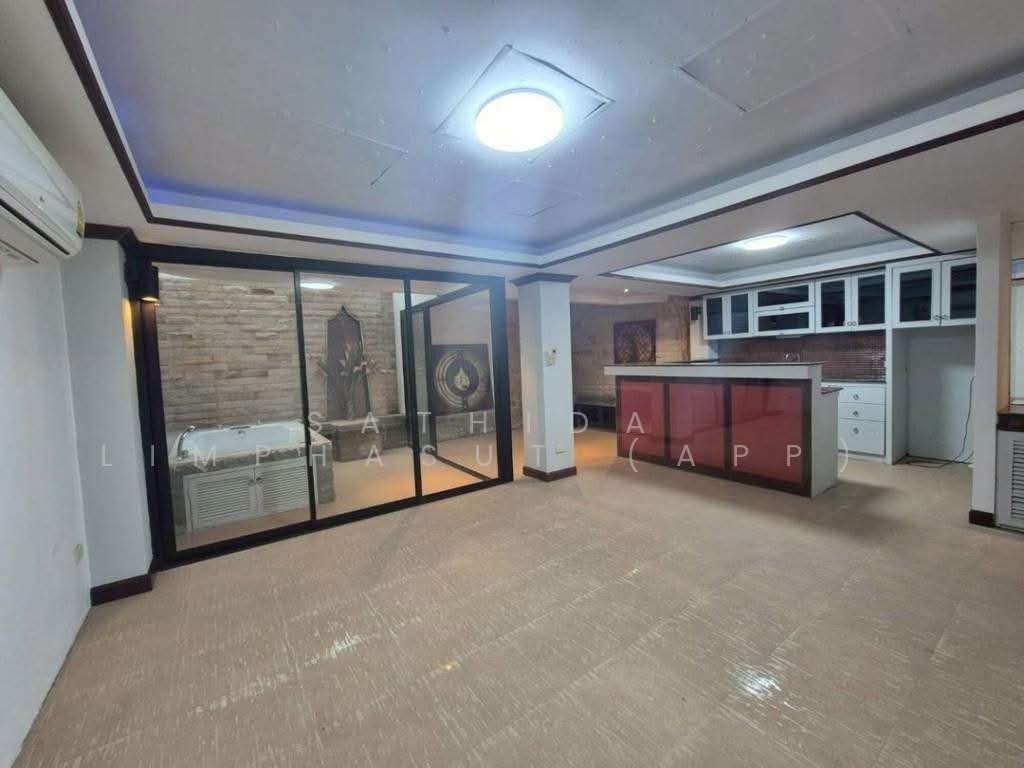 Villa in Pattaya City, Chon Buri, Thailand 3 - 17465799