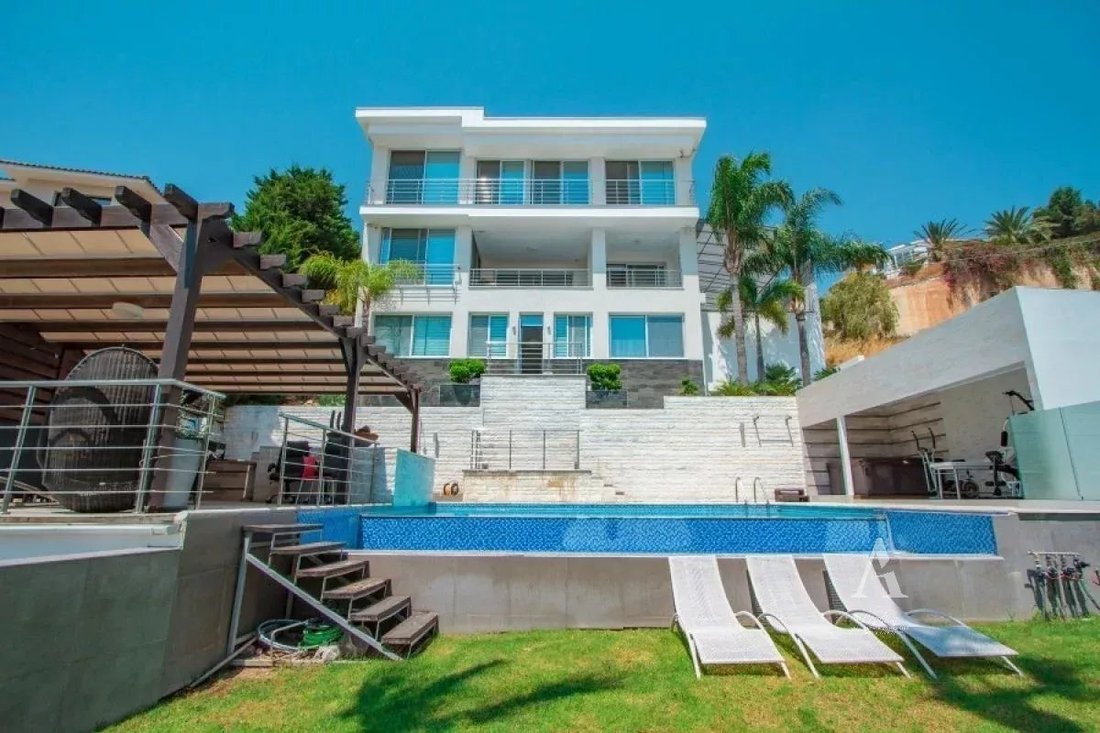 Villa in Limassol, Limassol, Cyprus 1 - 14627013