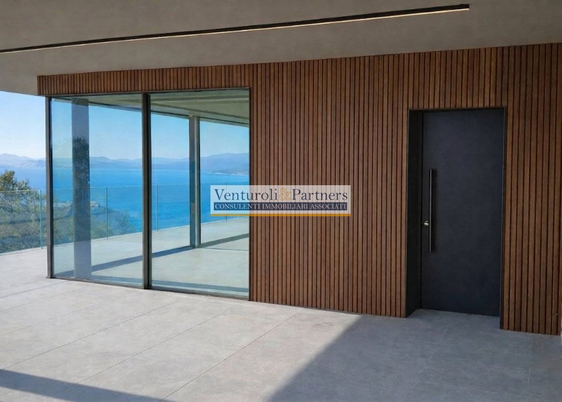 Apartment in Monte Maderno, Toscolano, Lombardy 1 - 17467826