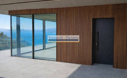 Apartment in Monte Maderno, Toscolano, Lombardy 1