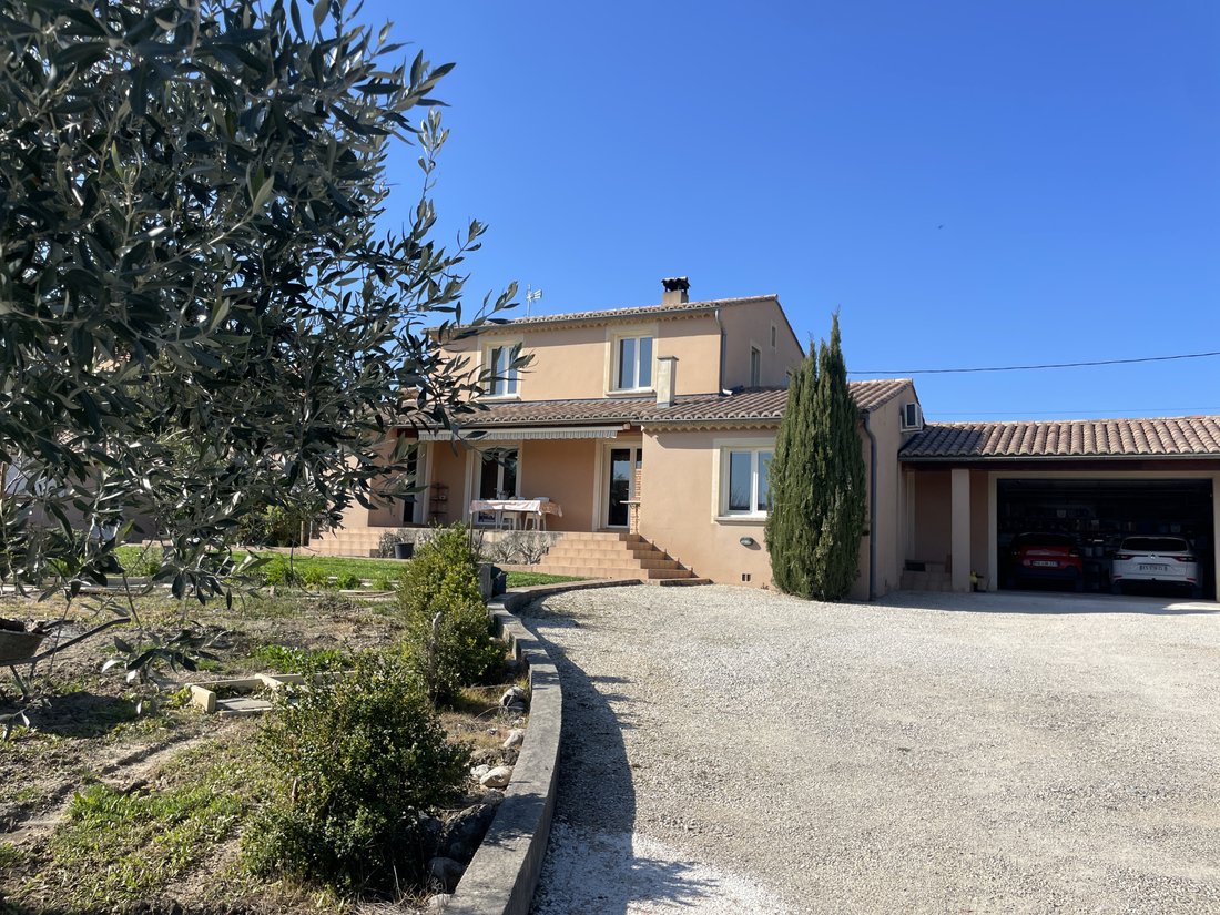 Villa in Rasteau, Provence-Alpes-Côte d'Azur, France 2 - 17467213