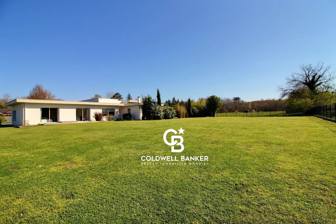 House in Sardine-Chiquet, Pessac, France 4 - 17465183