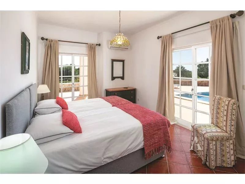 Villa in Lagoa e Carvoeiro, Algarve, Portugal 4 - 14573903