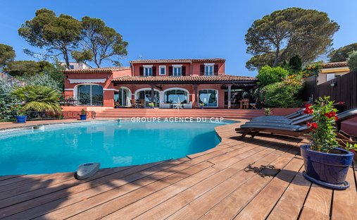 Villa a Les Plaines-Les Tasses, Saint-Raphaël, Francia 1
