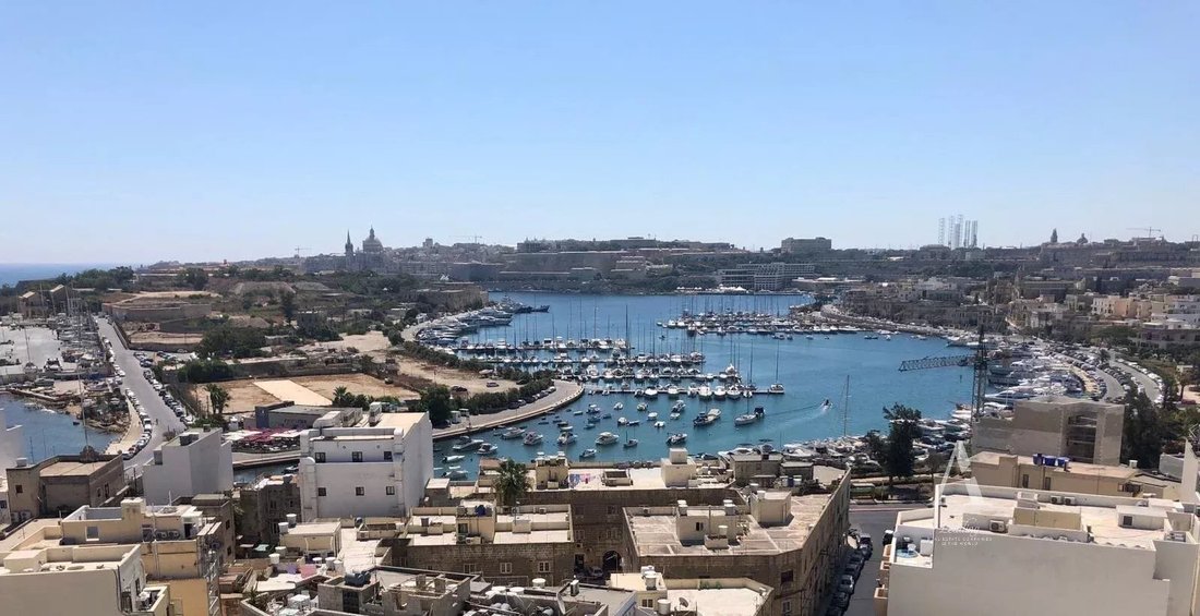 Apartment in Gzira, Malta 1 - 14518147