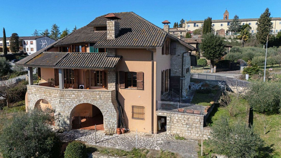 Villa in Sinalunga, Tuscany, Italy 3 - 17467296