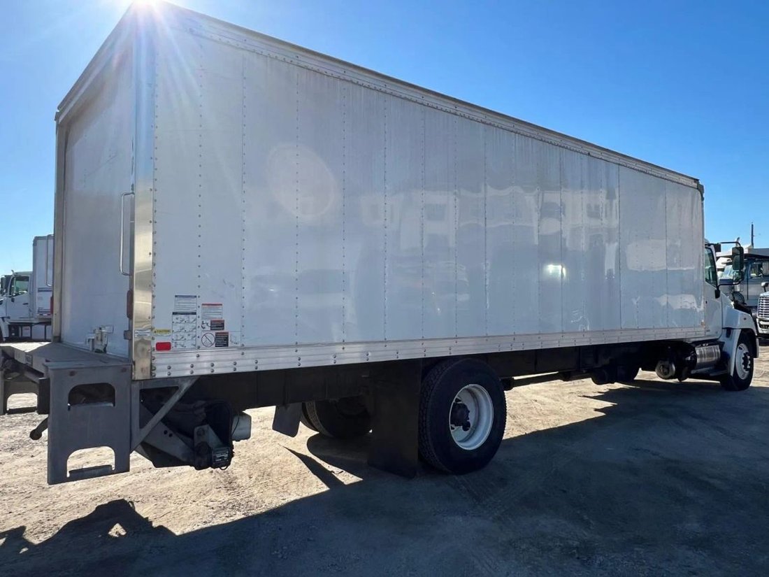 Pickup in Fredericksburg, VA, United States 5 - 17468044