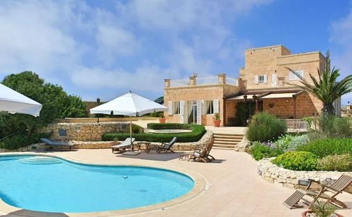 Villa in Mġarr, Malta 1