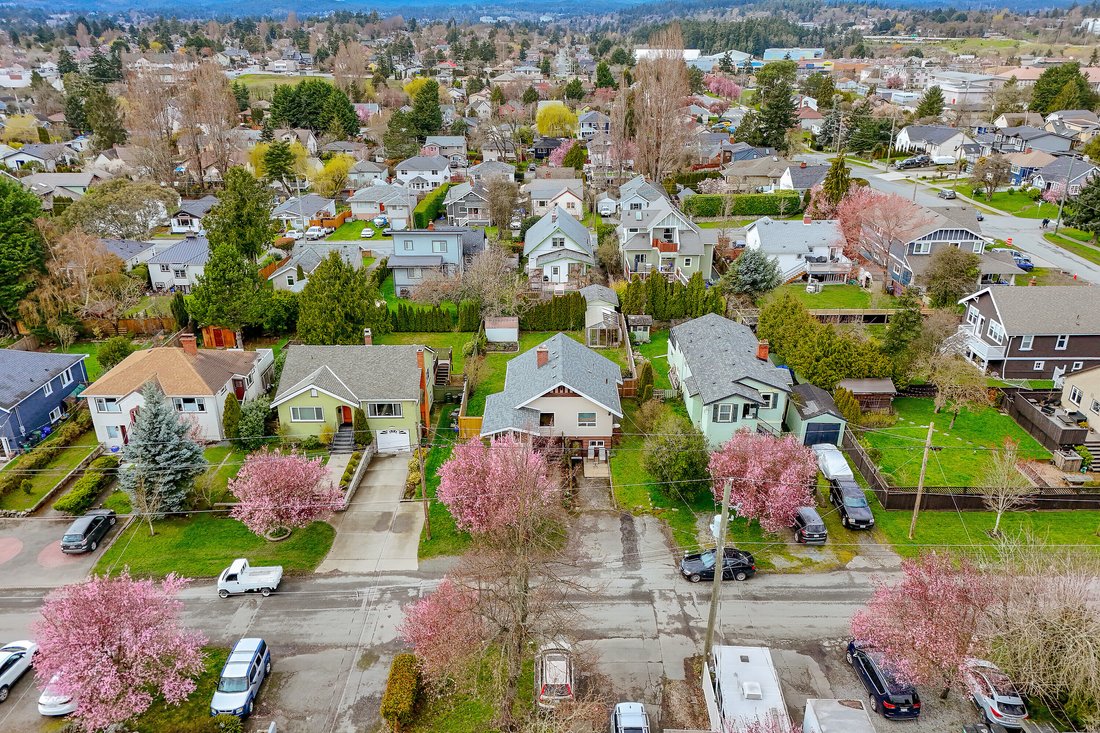 House in Saanich, British Columbia, Canada 5 - 17465969