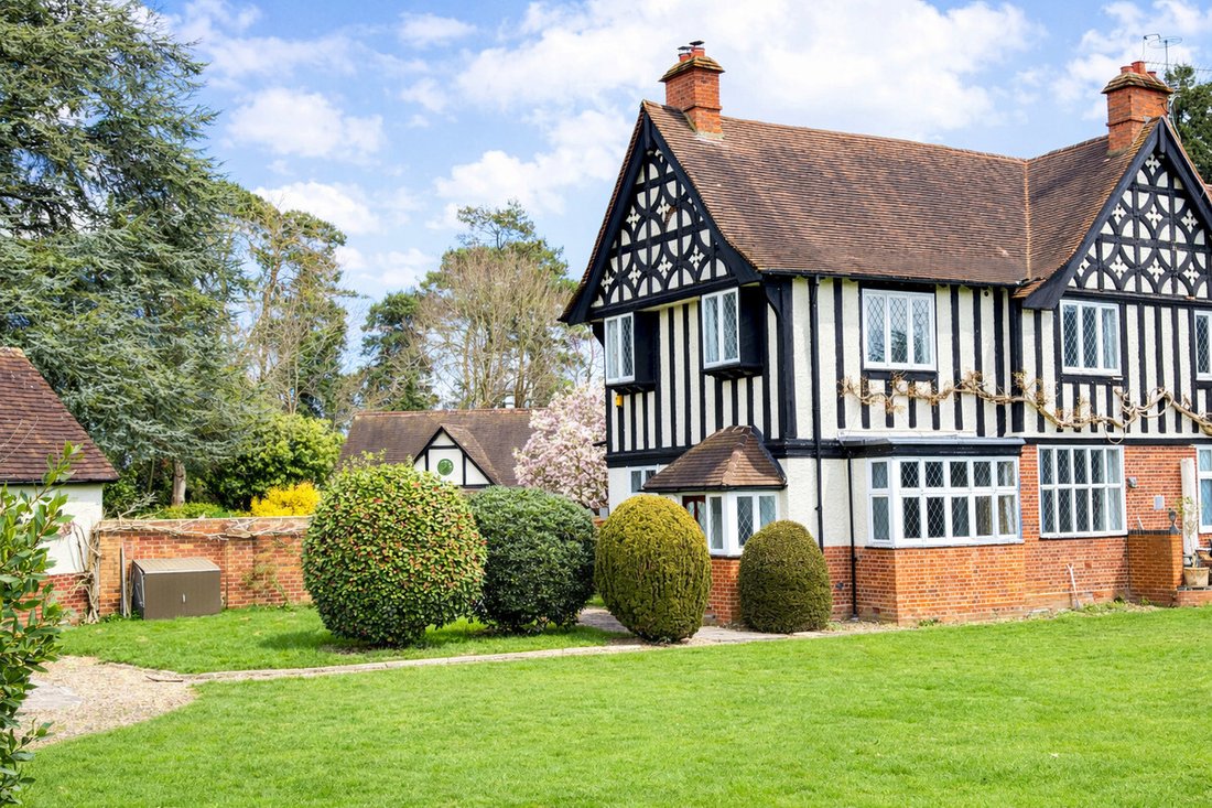 House in Taplow, England 1 - 17250482