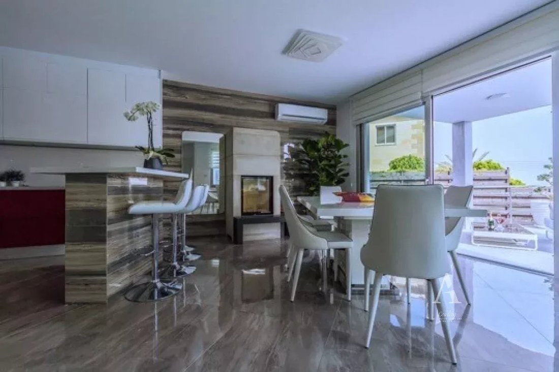 Villa in Limassol, Limassol, Cyprus 3 - 14627018