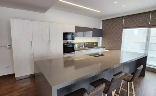 Penthouse in San Ġiljan, Malta 1