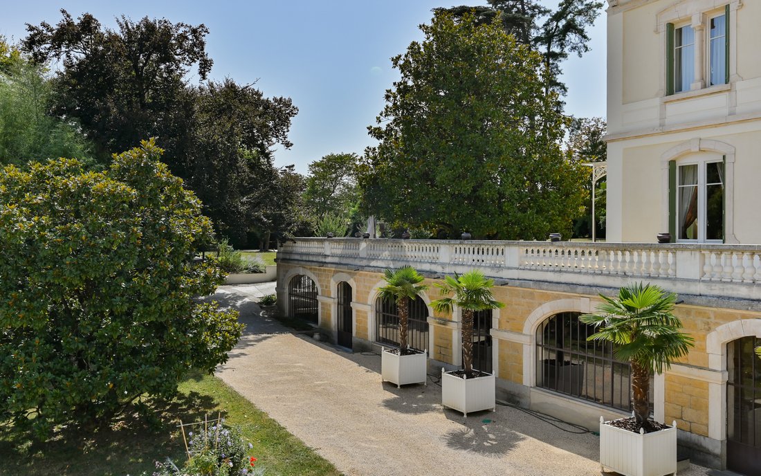 Estate in Dommartin, Auvergne-Rhône-Alpes, France 4 - 17467165