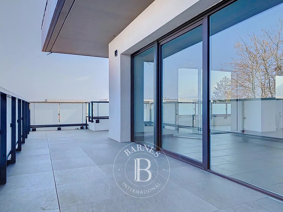 Apartment in Cités, Thonon-les-Bains, France 3 - 17464832