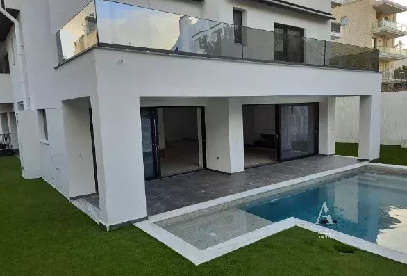 House in 1st District of Athens, Athens, Greece 1 - 14584336