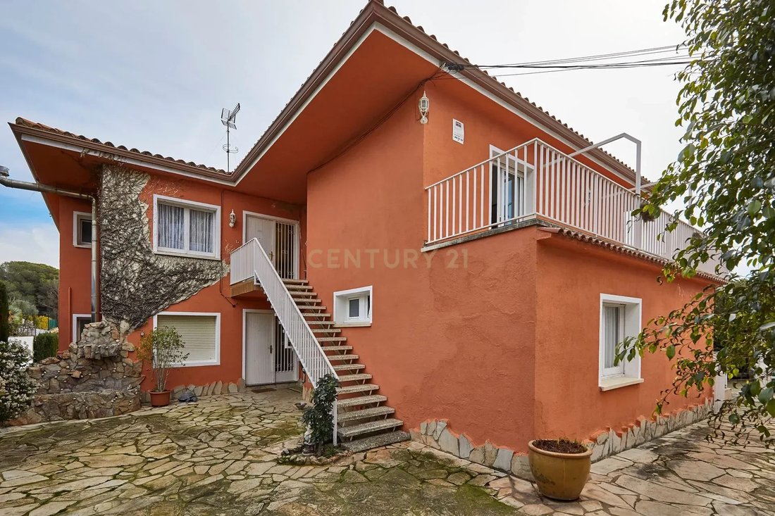 Villa in Canet De Mar, Catalonia, Spain 2 - 17464971