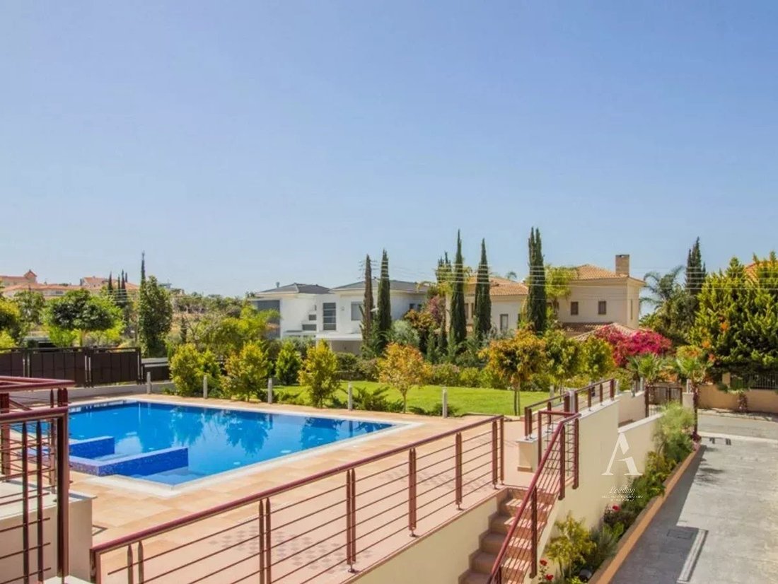 Villa in Limassol, Limassol, Cyprus 2 - 14642090