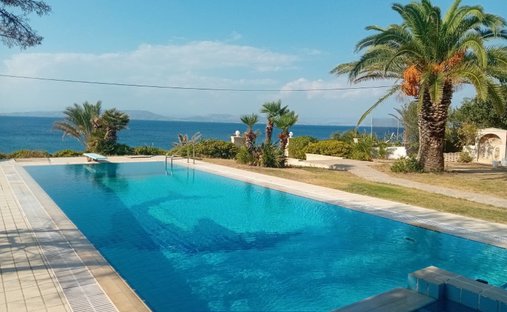 Villa in Aegina, Attica, Greece 1
