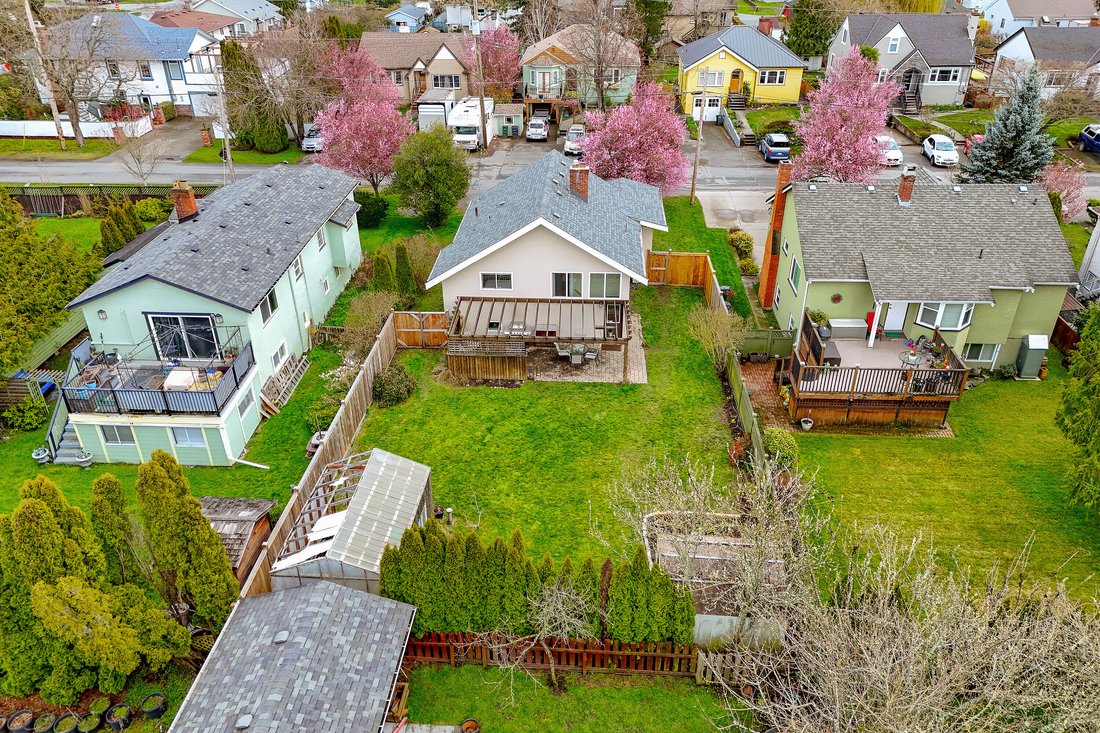 House in Saanich, British Columbia, Canada 3 - 17465969