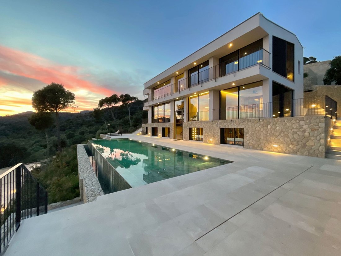 Villa in Bunyola, Balearic Islands, Spain 1 - 17464610