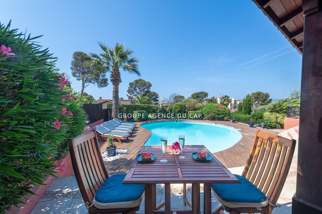 Villa in Les Plaines-Les Tasses, Saint-Raphaël, France 3 - 17467543