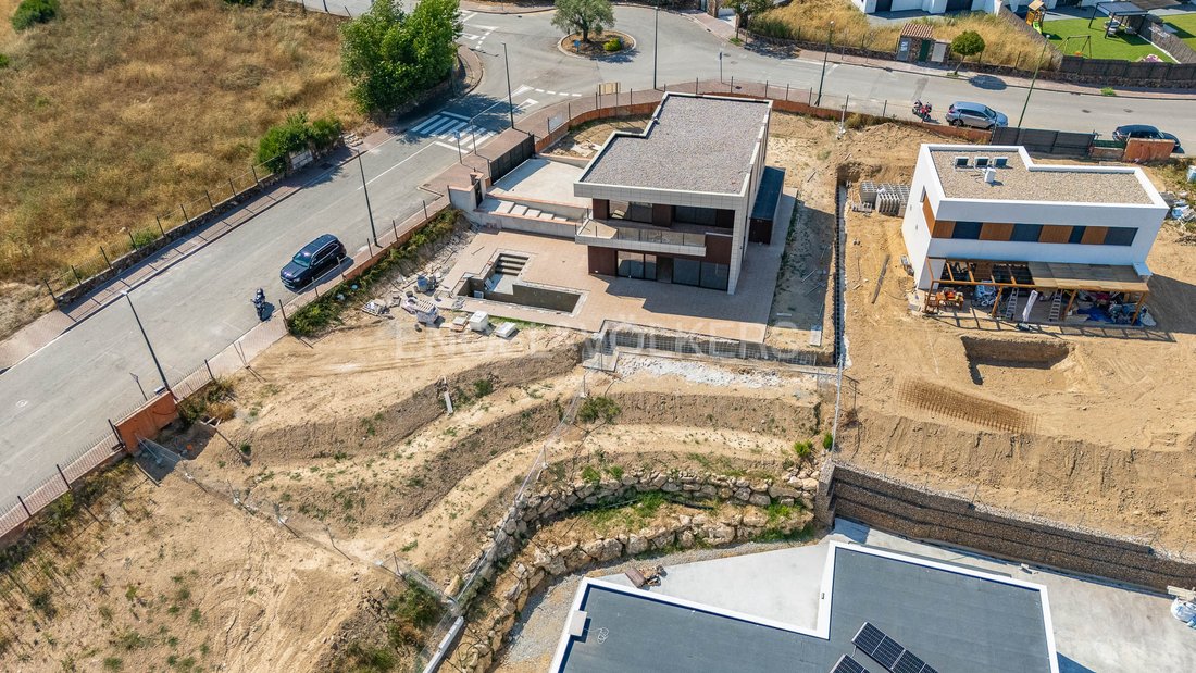 House in Sant Esteve Sesrovires, Catalonia, Spain 4 - 17466943