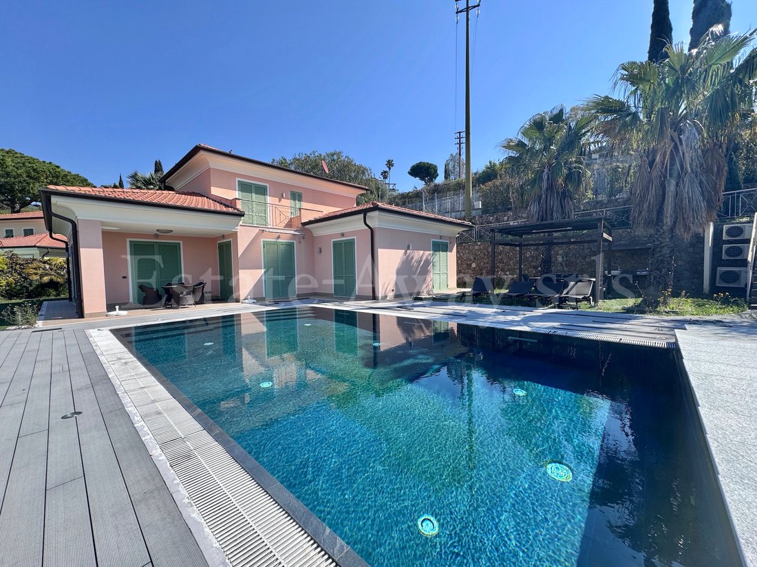 Villa in Bordighera, Liguria, Italy 1 - 17468836
